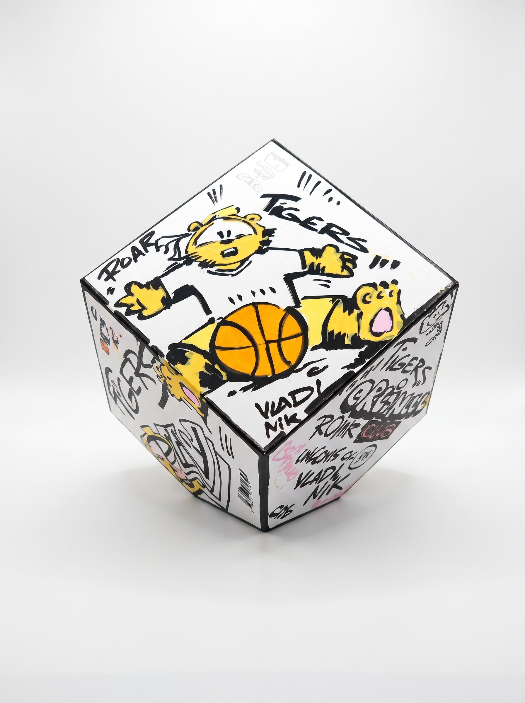 1/1 Unique Art Cube | Cube #08 | Gito x Art Vladi
