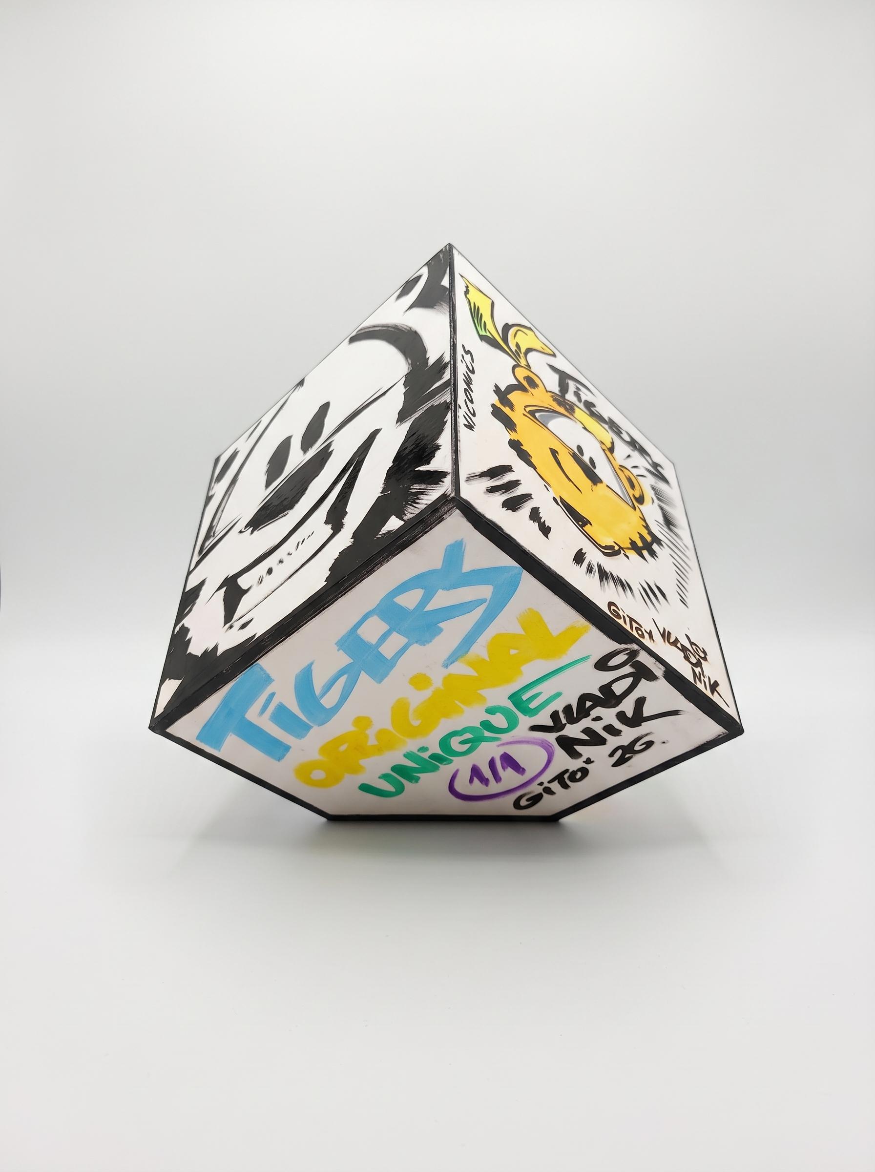 1/1 Unique Art Cube | Cube #03 | Gito x Art Vladi