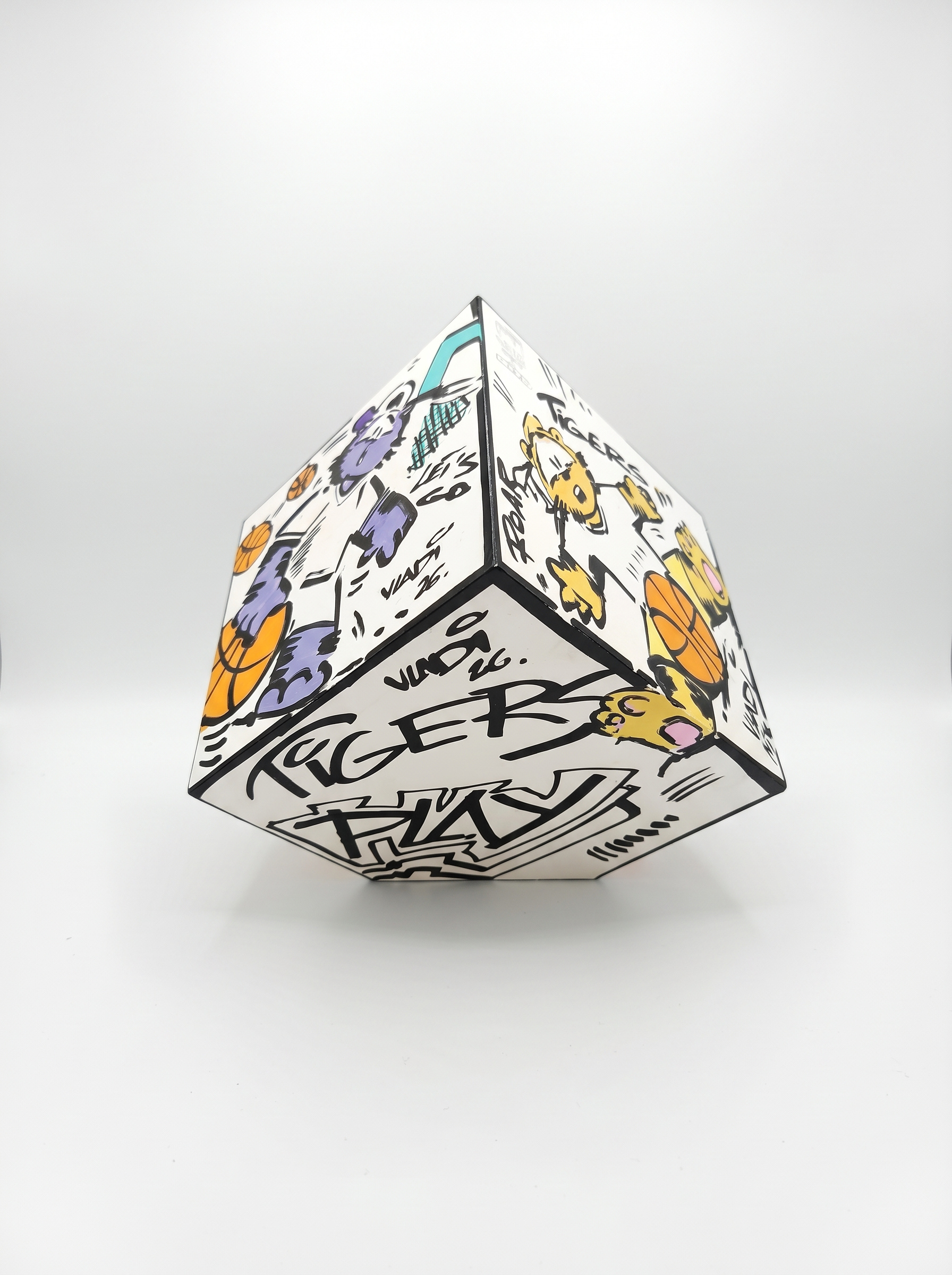 1/1 Unique Art Cube | Cube #08 | Gito x Art Vladi