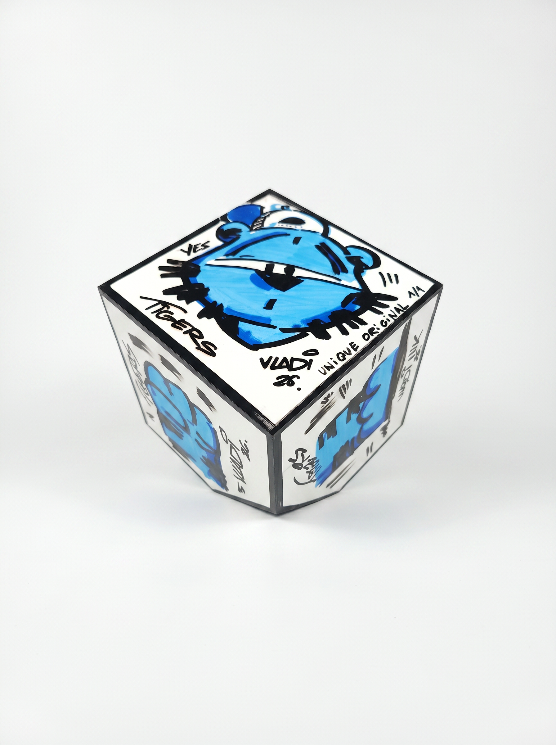 1/1 Unique Art Cube | Cube #12 | Gito x Art Vladi