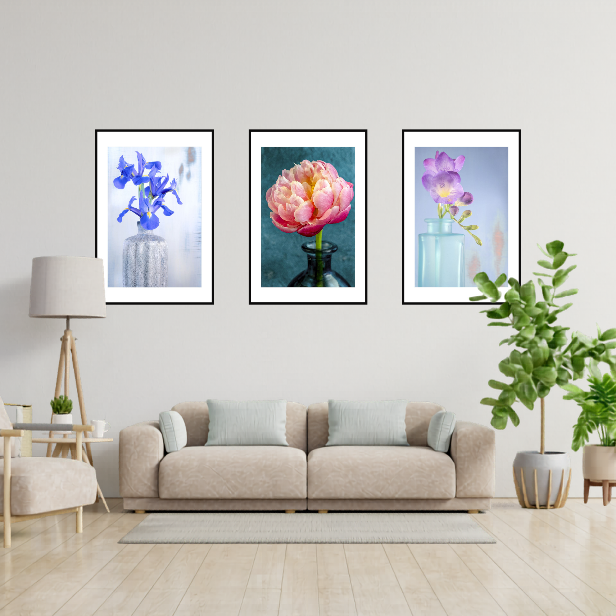 Iris – Fine Art Photography by Ivo Tizin - Gentel Flower Wall Art - Gito Art Limited Edition